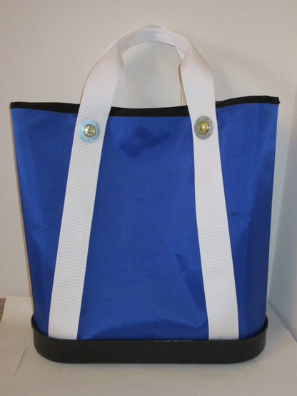 Urban Tote with Molded Bottom